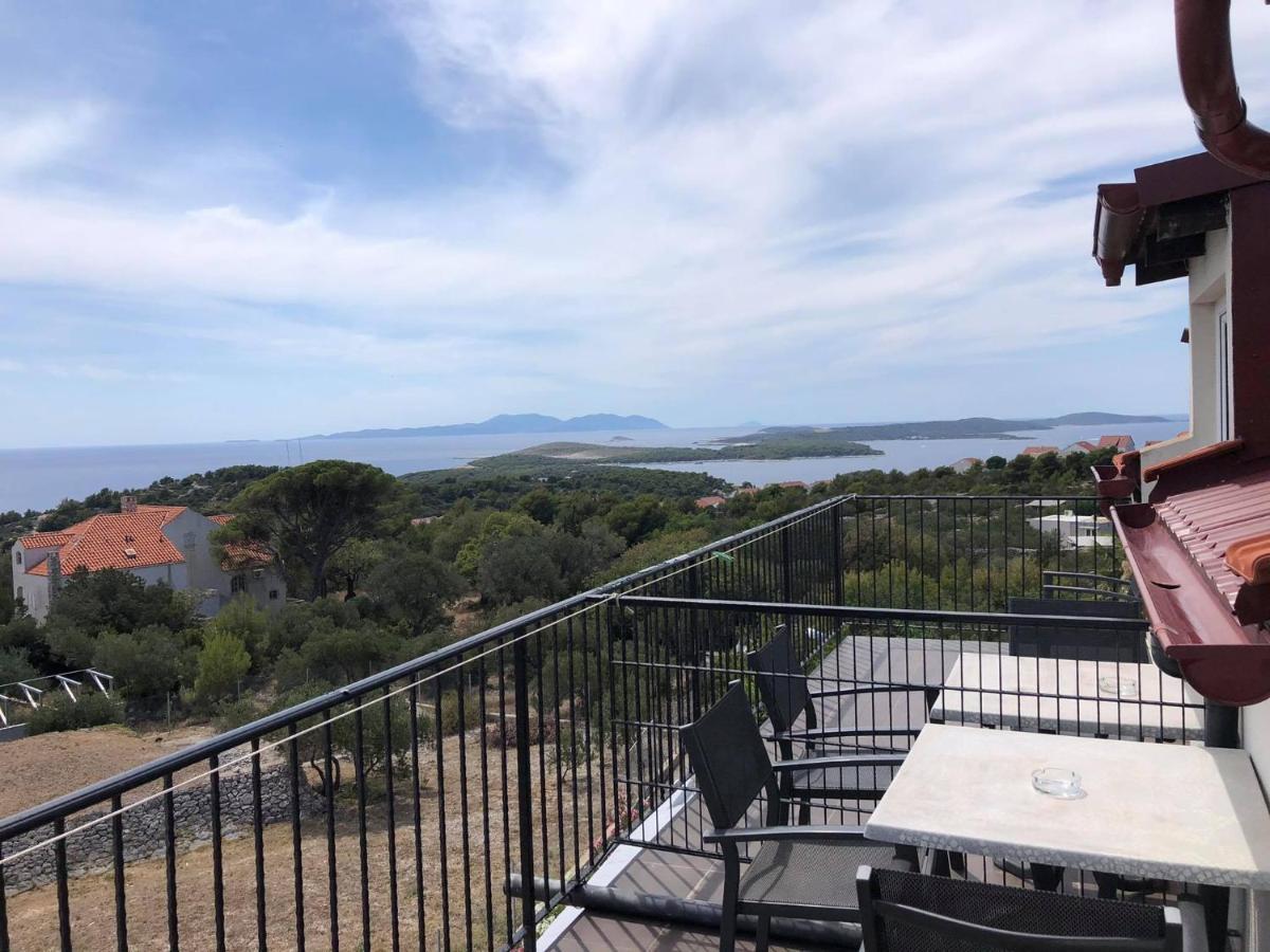 Dela Acomodação com café da manhã Hvar Town Exterior foto