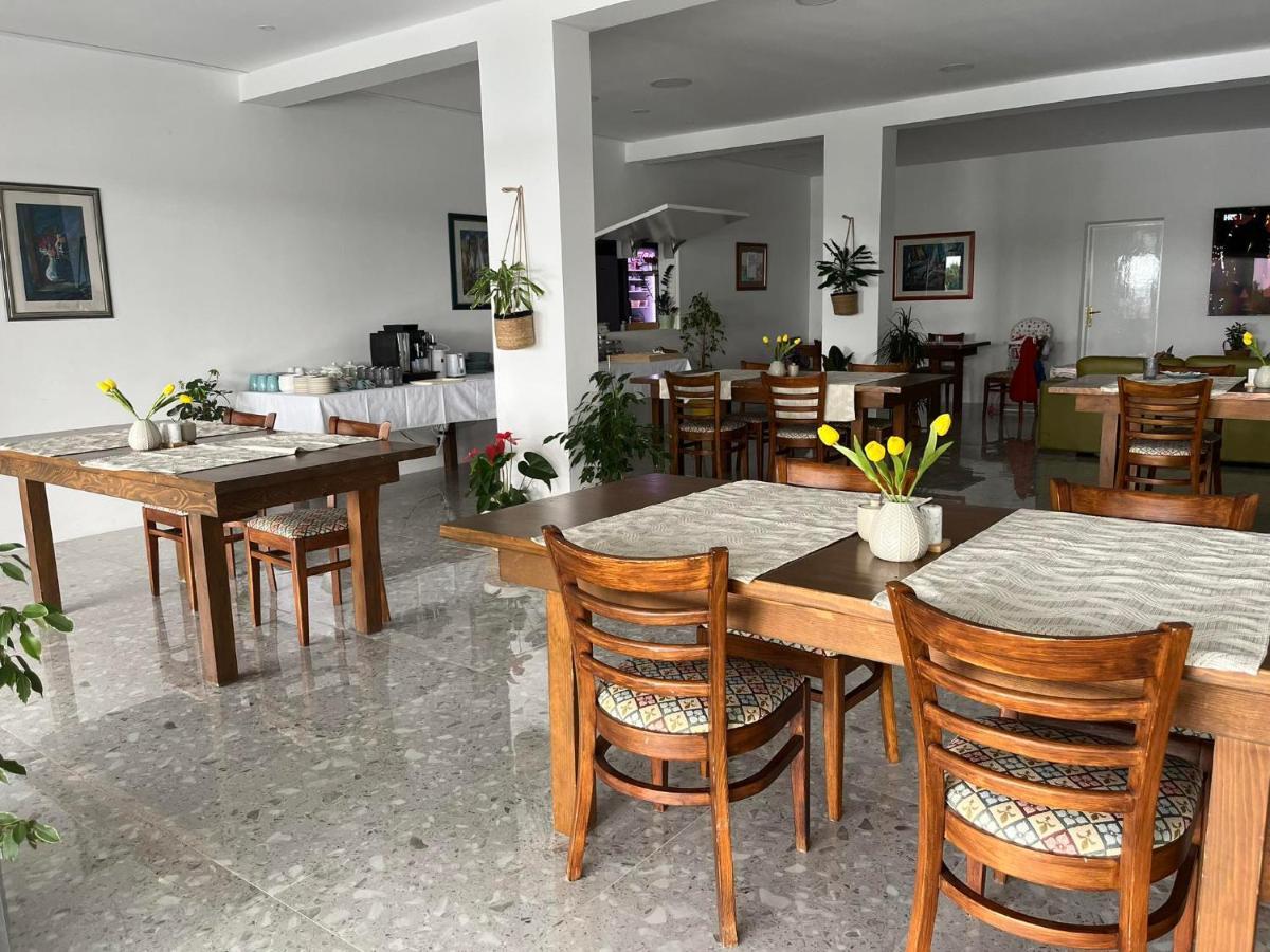 Dela Acomodação com café da manhã Hvar Town Exterior foto