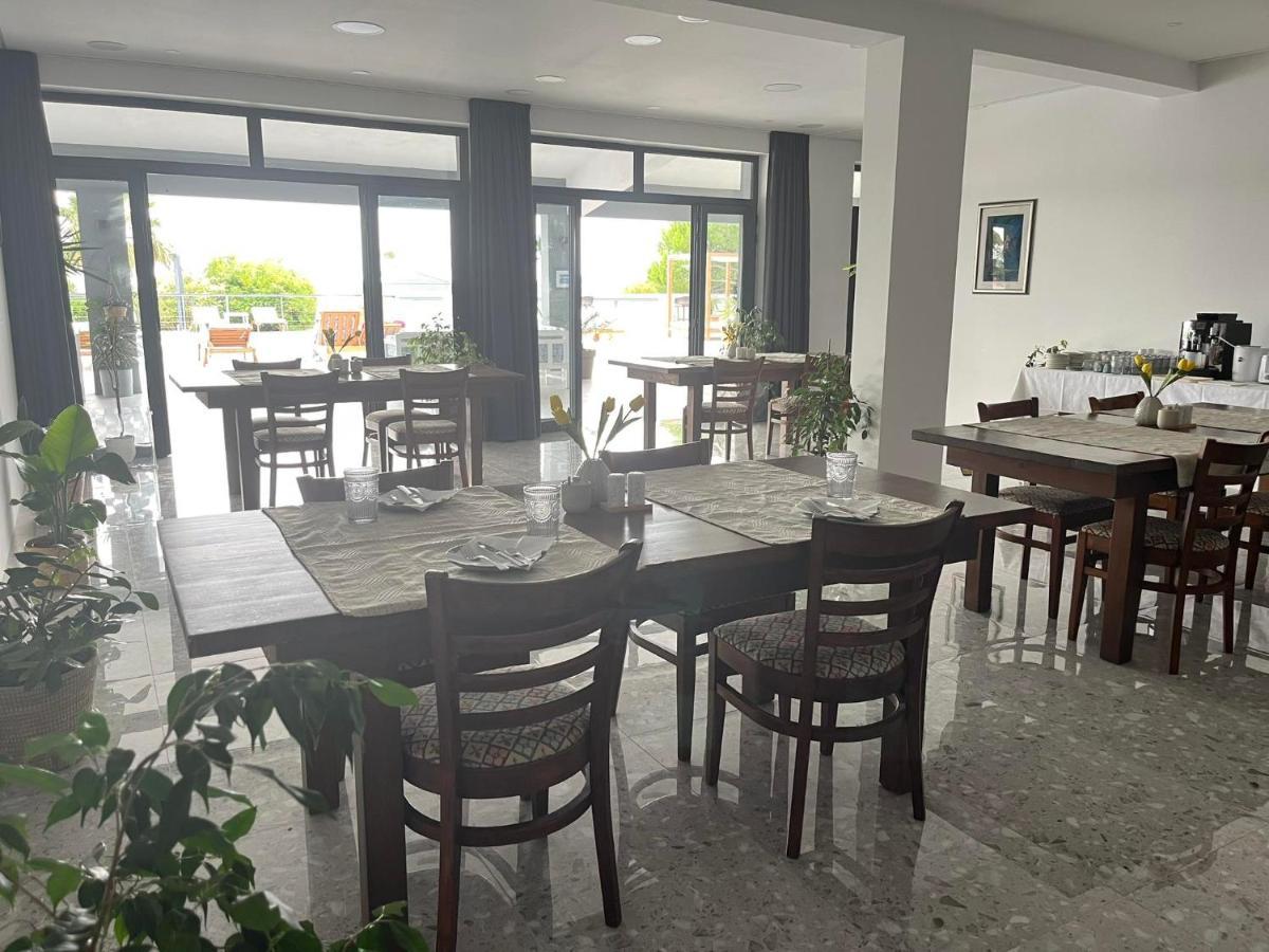 Dela Acomodação com café da manhã Hvar Town Exterior foto